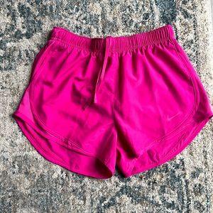 🔥 Nike Dri-Fit Shorts Hot Pink 💕 Women’s Size Small